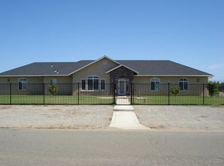 12314 E Cortland Ave, Sanger, CA 93657