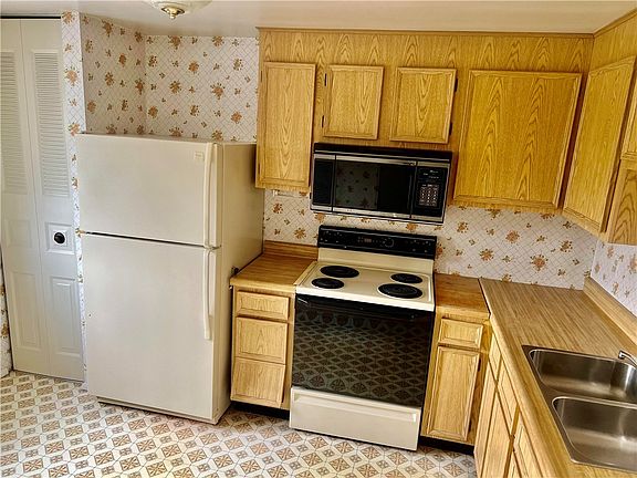 4th image of 307 Countryside Dr