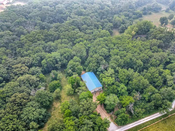 2582 Private Access 401 E, Mahomet, IL 61853