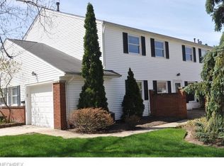 38 Newcastle Ln UNIT 38, Mentor, OH 44060
