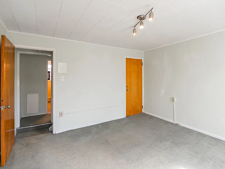 2231 S Clarion St — Photo 17
