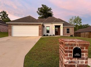4577 Hathern Dr, Pineville, LA 71360