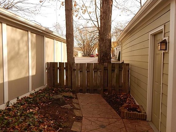 Front gate to courtyard.
