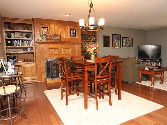 2nd image of 176 Southpark Dr