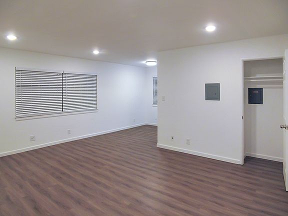 4th image of 1644 Oxford St APT 4