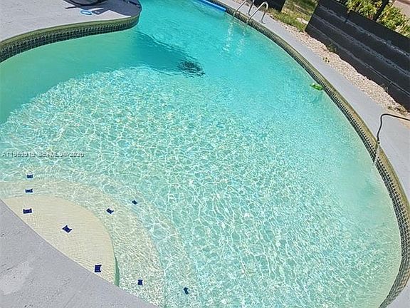 5th image of 18227 Branch Rd