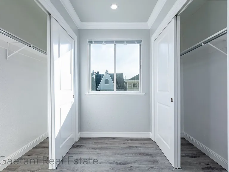 2266 Washington St #341R — Photo 7
