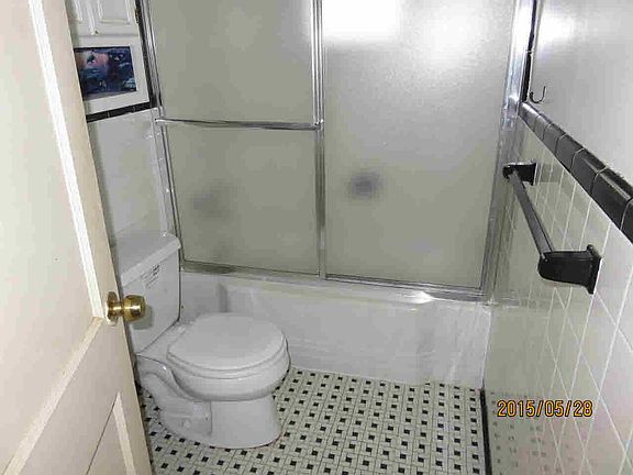 3rd image of 21 Roosevelt Pl