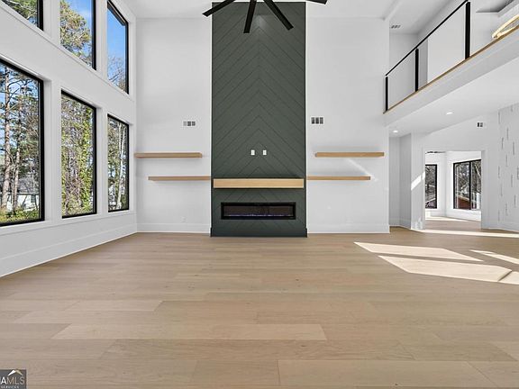 4th image of 2223 Five Forks Trickum Rd