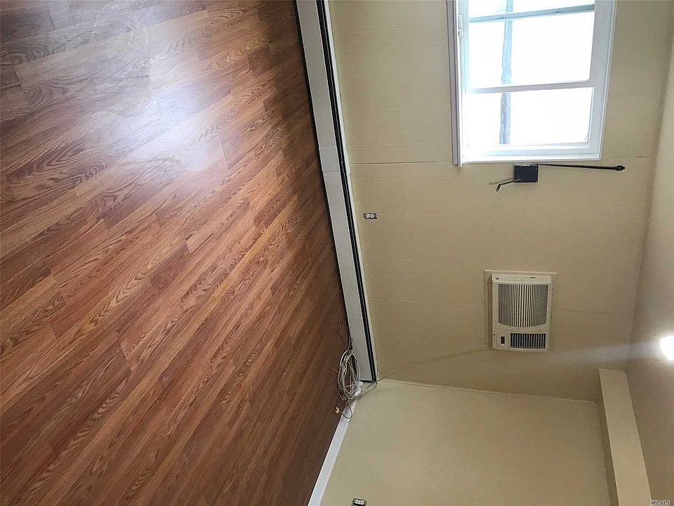 2nd image of 254 W 6th St