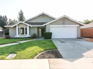 1726 Rockybend Dr, Sacramento, CA 95833