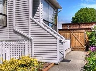 3018 62nd Ave SW APT 4, Seattle, WA 98116