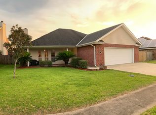 139 Tulip Dr, Houma, LA 70360