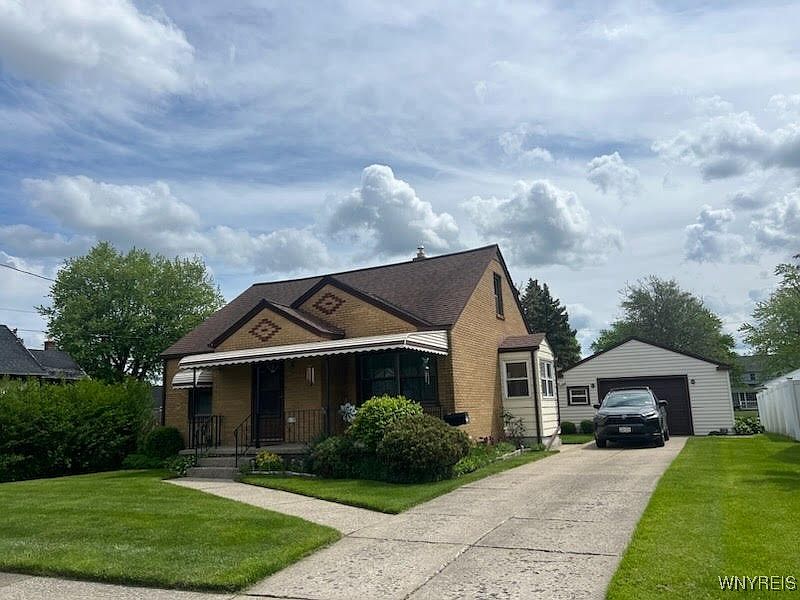 1st image of 89 Girard Ave
