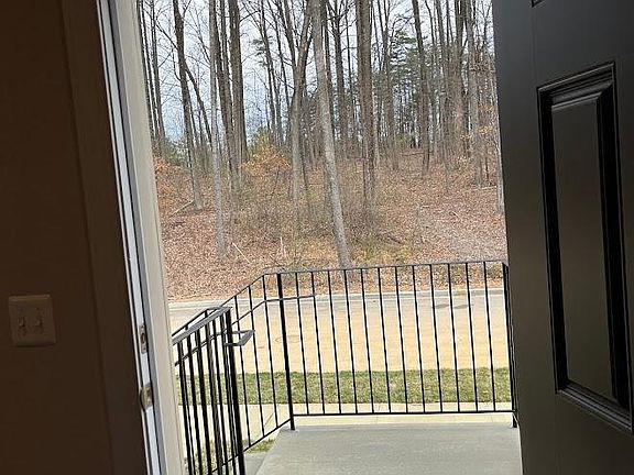 4th image of 803 Weald Way