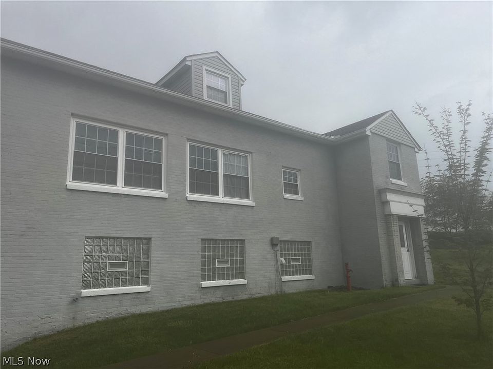 2nd image of 4311 Crooked Run Rd NW