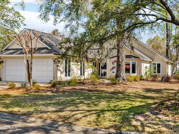 1829 Glen Eagles Lane, Wilmington, NC 28405