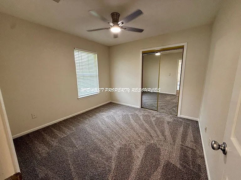 306A NE 6th St — Photo 13