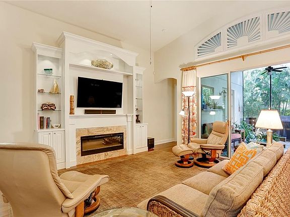 3rd image of 2526 Summerdale Ct