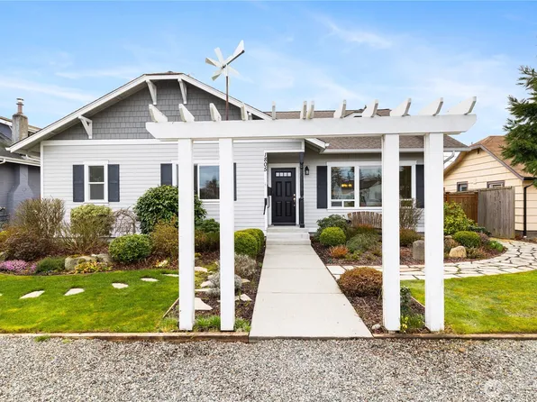 1805 11th Street, Anacortes, WA 98221