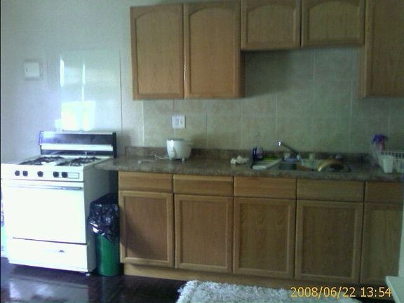 4th image of 117 S Mason St #2