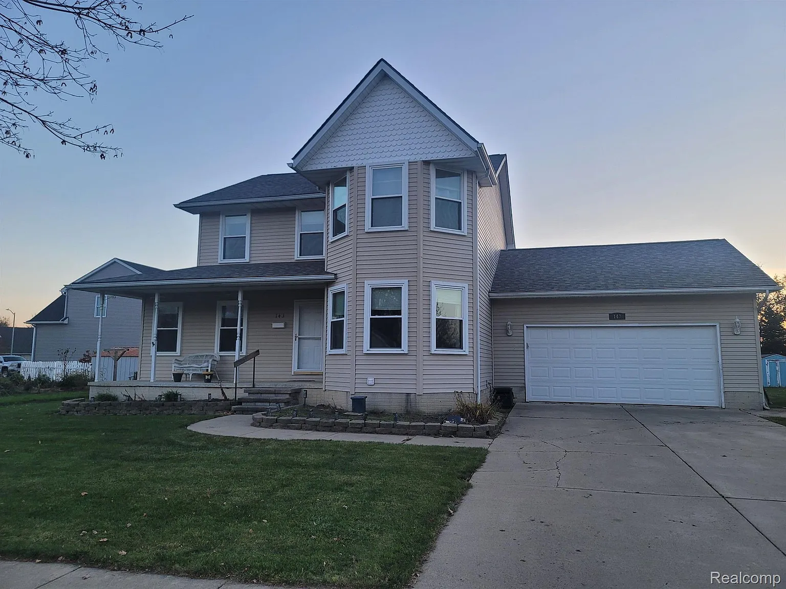 143 Carney Dr photo 1