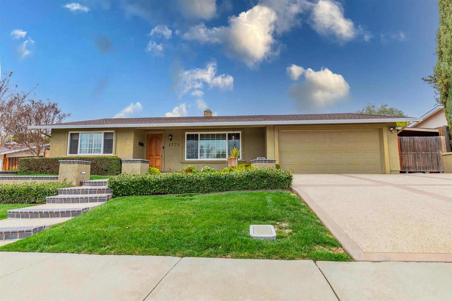 1772 Heidelberg Dr photo 1