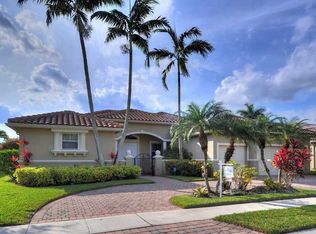 880 SW 184th Ter, Pembroke Pines, FL 33029
