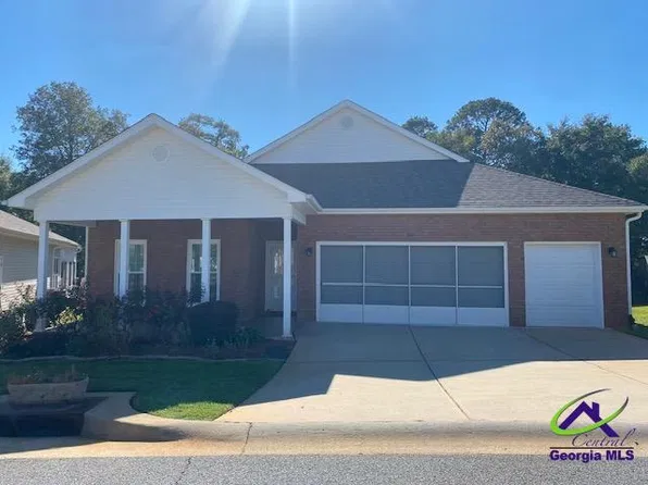 344 Spyglass Hill Dr, Perry, GA 31069