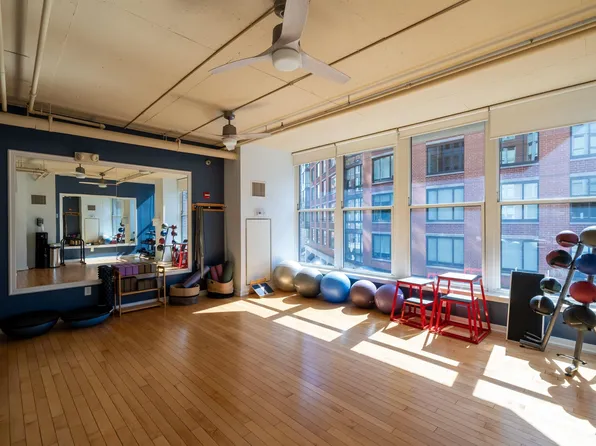 1100 Maxwell Lane image 16 of 17