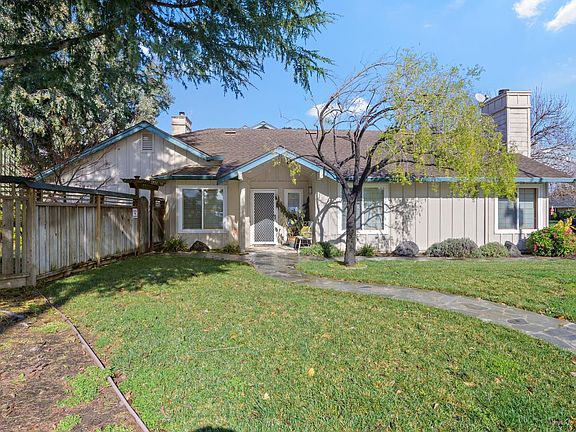 2nd image of 1293 Greenbriar Ave