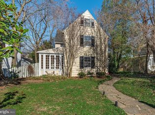 332 Saint Dunstans Rd, Baltimore, MD 21212