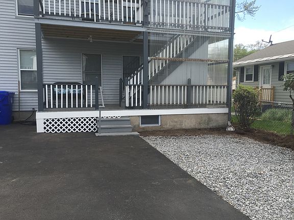 4th image of 391 Bartlett St