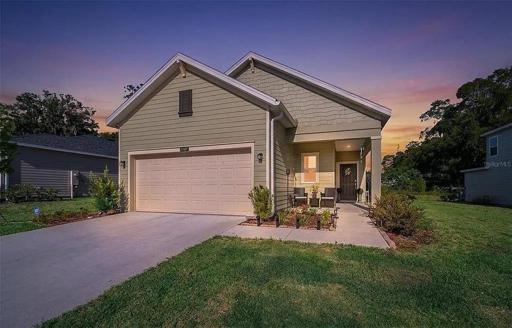 3 bed, 2.5 bath, 1966 sqft, $2,200 — Photo 1