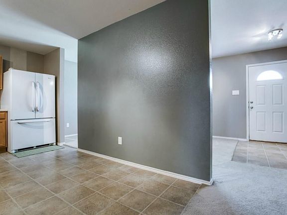 4th image of 2905 Misty Way