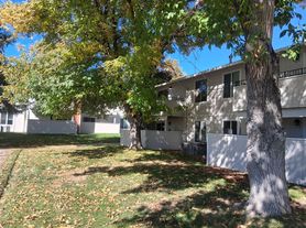 400 S Saliman Rd