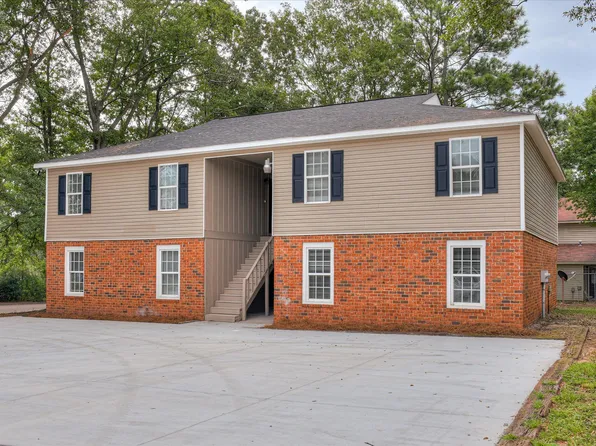 Colton Woods Apartments