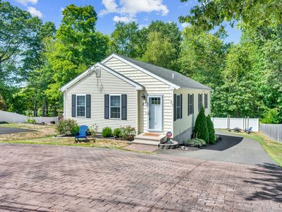 2 Gene Street, East Haven, CT, 06513