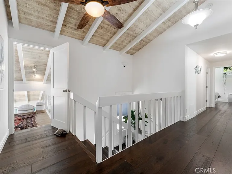 499 Nyes Pl — Photo 20