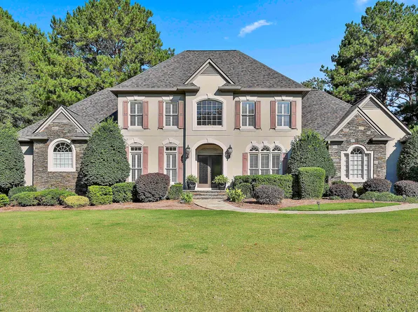 765 Birkdale Dr, Fayetteville, GA 30215