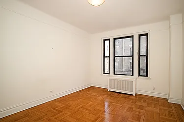 Rented by Rita S Citrin, LREB