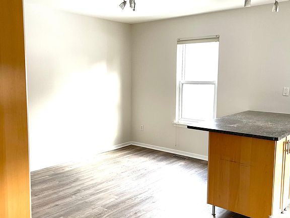 4th image of 3060 Bolgos Cir