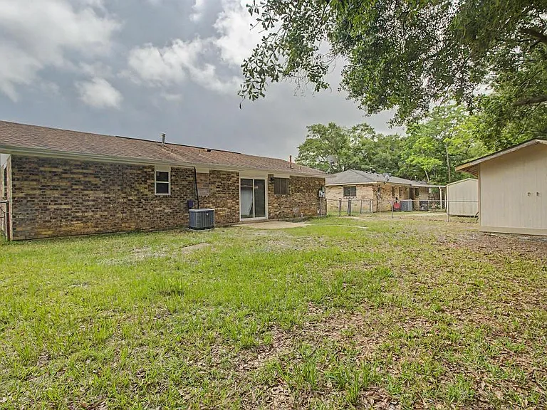 108 Phylis Dr — Photo 20