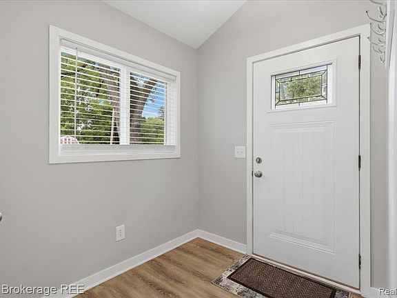 5th image of 3399 Richfield Rd