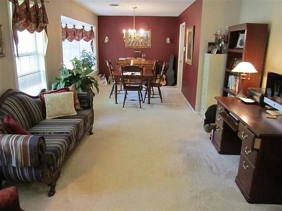 2nd image of 212 Turtle Creek Dr