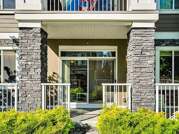 3rd image of 522 NE Cranford Dr SE #3105