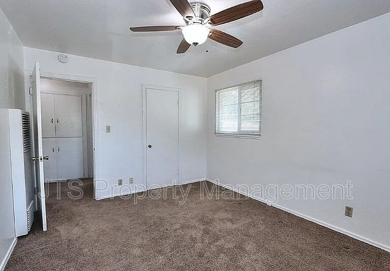 4439 V St #6 — Photo 40