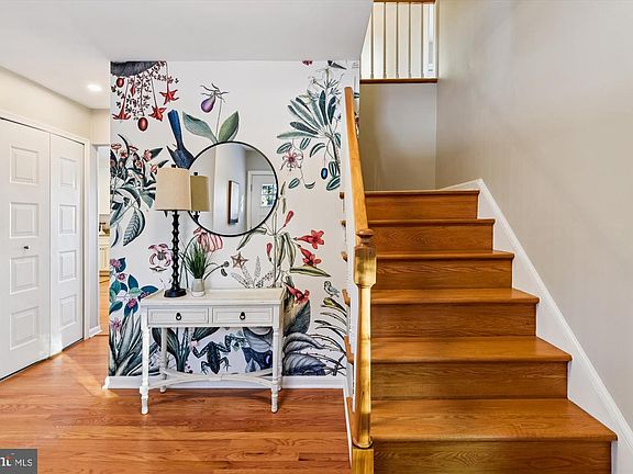 4th image of 1006 W Joppa Rd