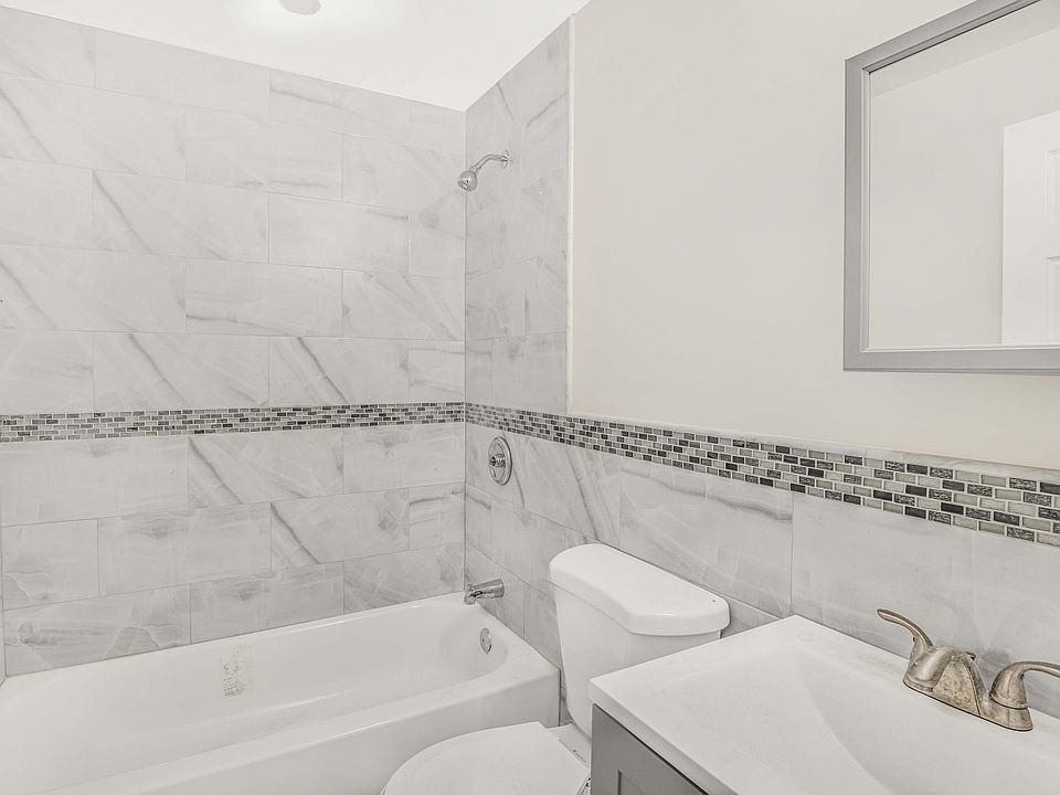 1st image of 104-14 118th St