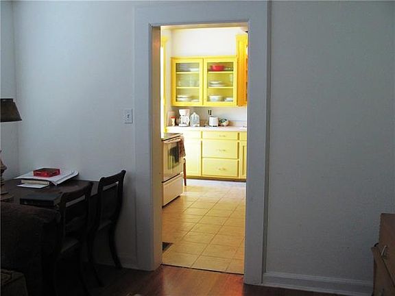 5th image of 1240 E Eblin St